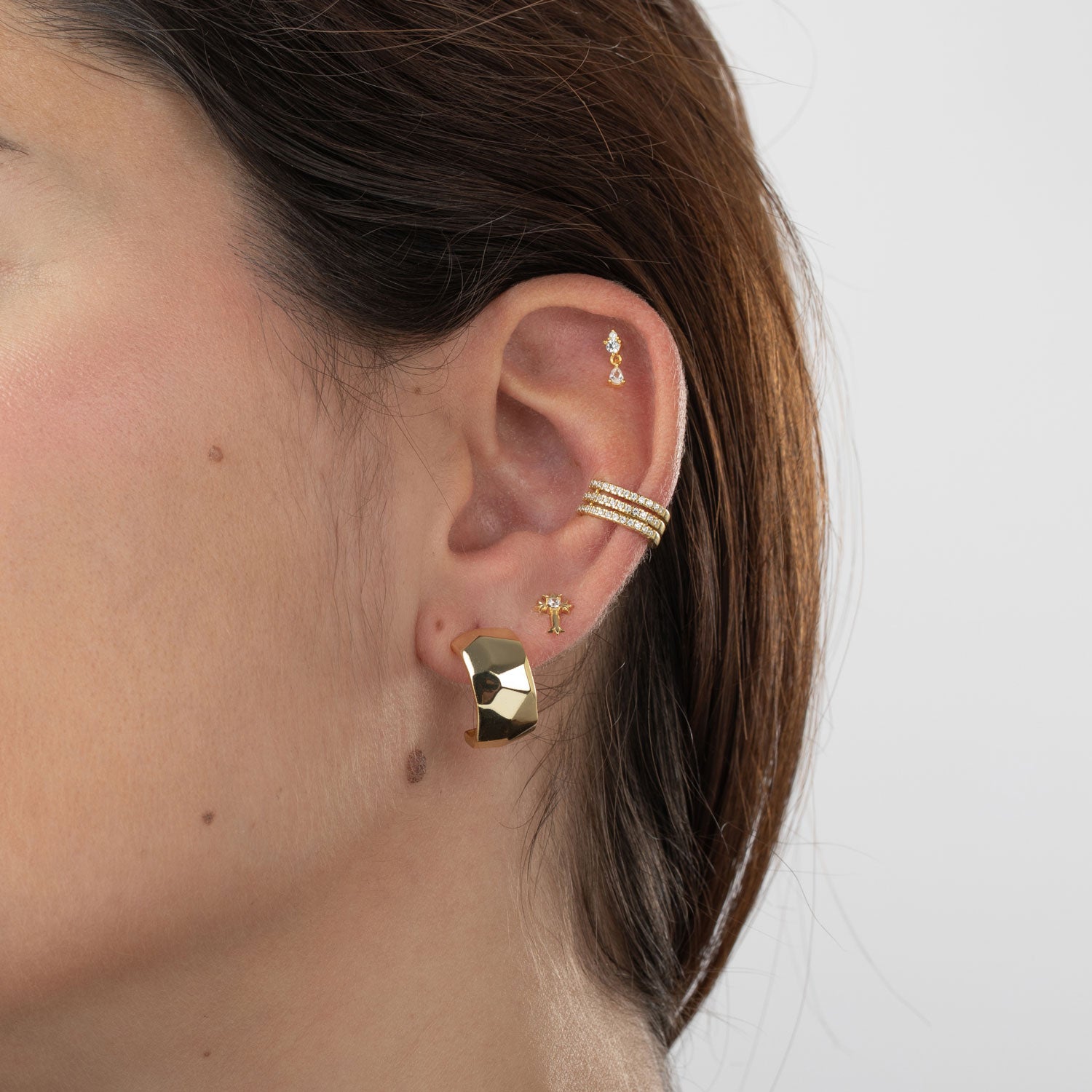 Pendientes Earcuff triple circonita