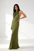 Vestido largo cuello halter oliva