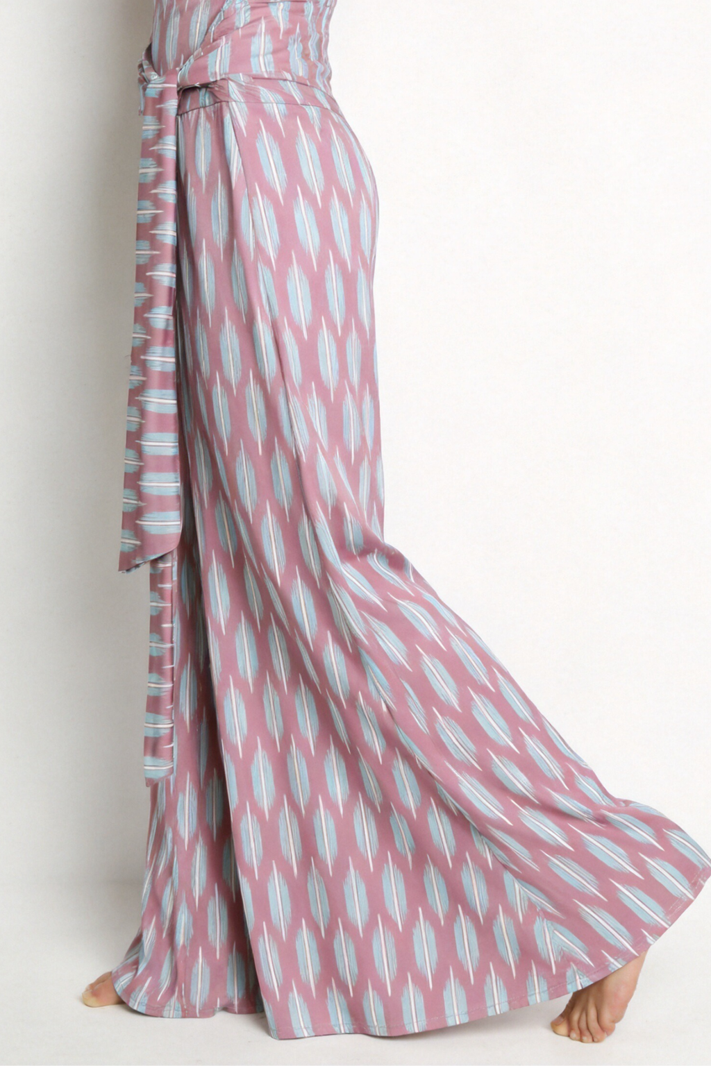 Pantalón estampado flare rosa